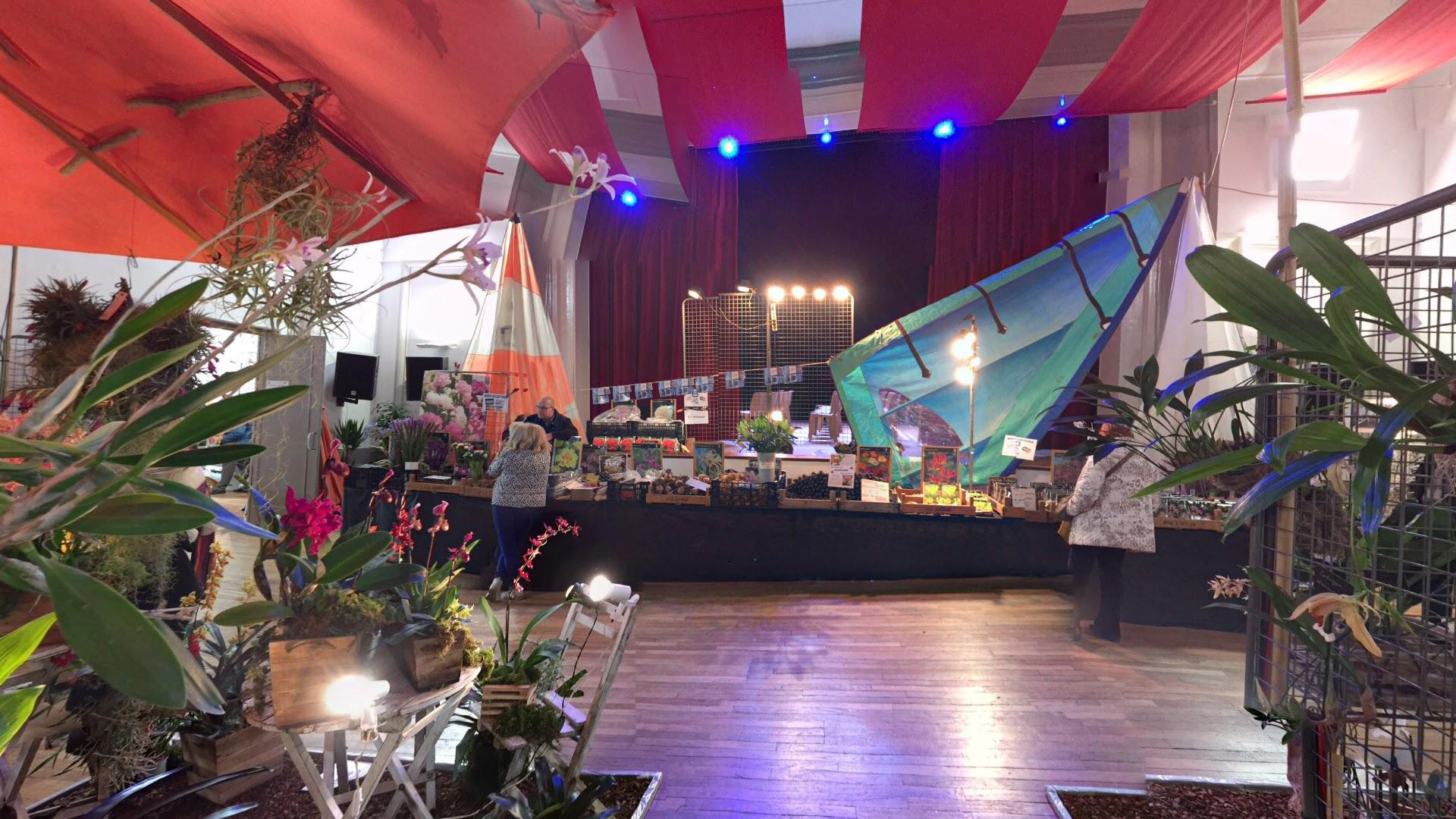 Salle des Fetes - Photo 3